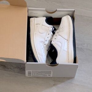 ** SOLD** Nike Air Force 1 Little Kids 12c